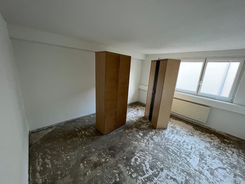 Spazio commerciale attraente in affitto a Lausen (17)