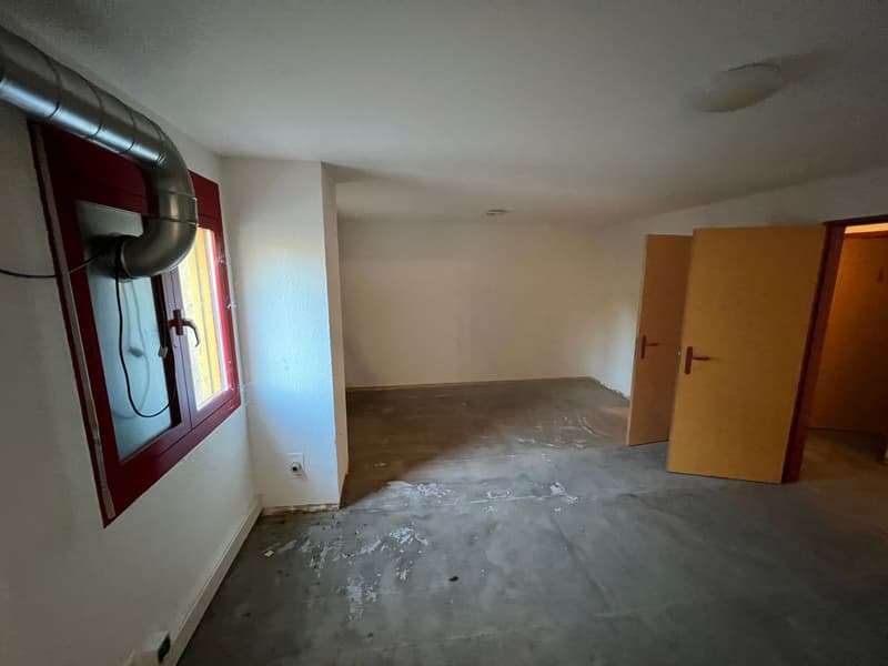 Spazio commerciale attraente in affitto a Lausen (11)