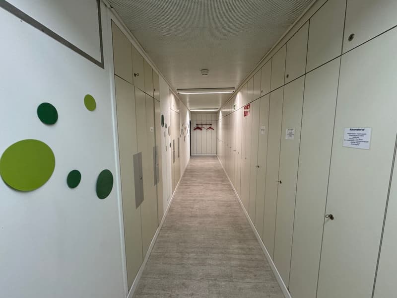Espace de bureau et commercial central avec vue sur l'Aare (5)