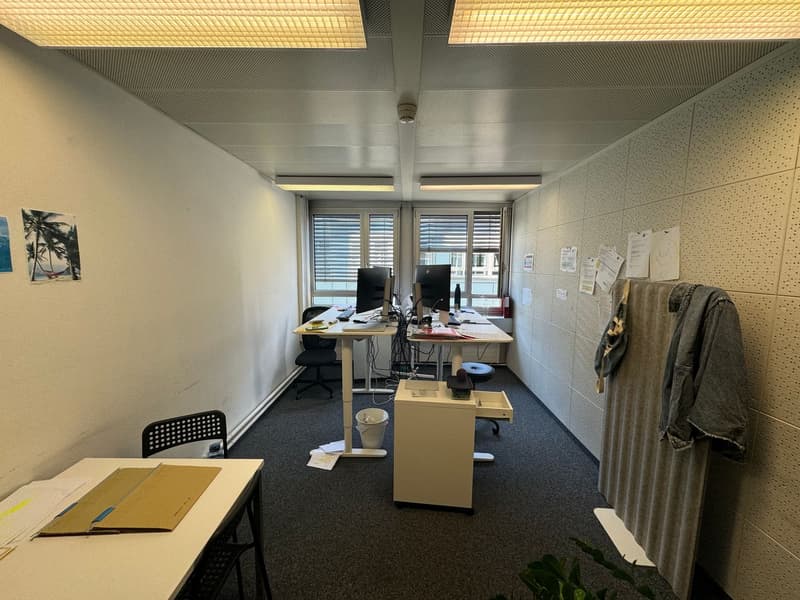 Espace de bureau et commercial central avec vue sur l'Aare (16)