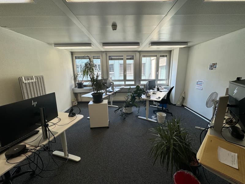 Espace de bureau et commercial central avec vue sur l'Aare (19)