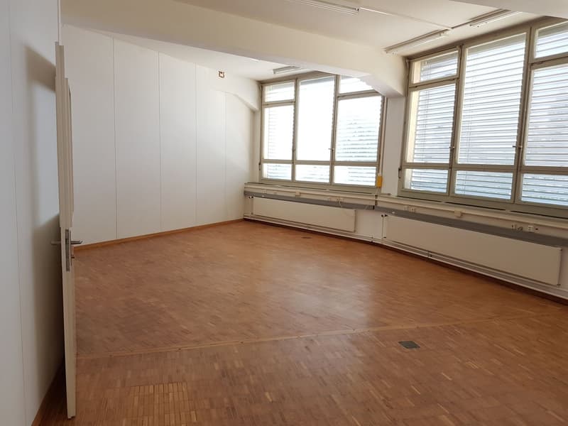 Spazio commerciale/ ufficio attraente nel centro di Solothurn (4)