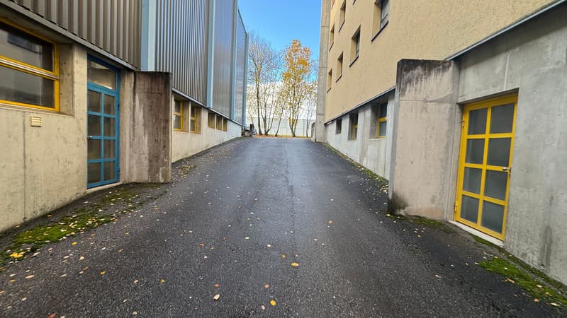 Praktische Lagerfläche in der Industriezone Burgdorf (21)