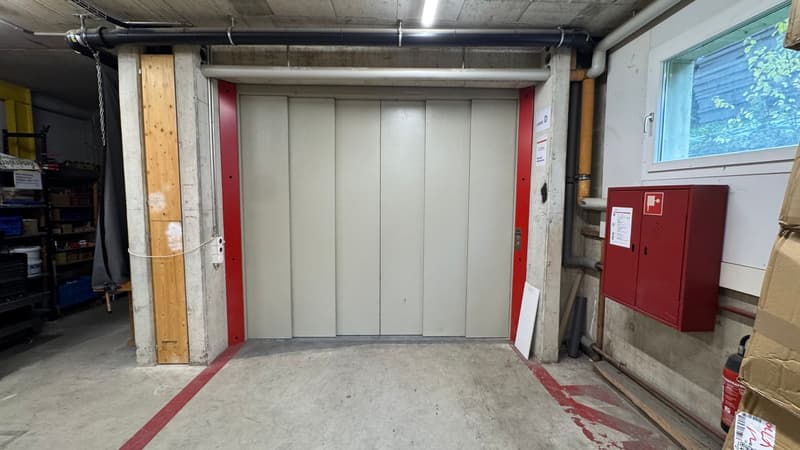 Praktische Lagerfläche in der Industriezone Burgdorf (19)