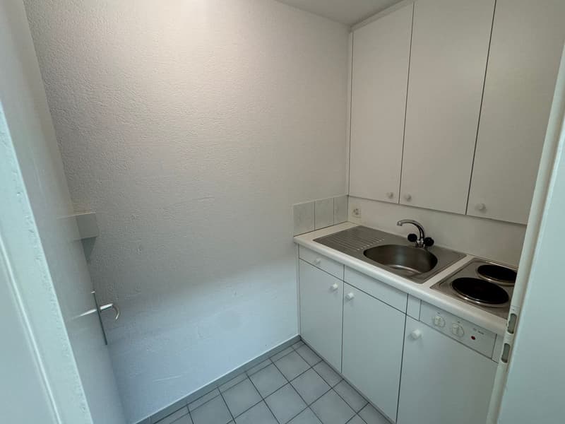 Office for single or double occupancy in Baar for rent (4)