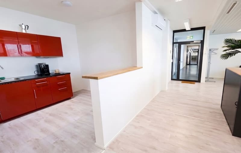 Practical premises with diverse usage possibilities (5)