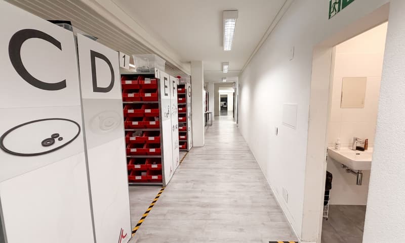 Versatile usable rooms in a central location (5)