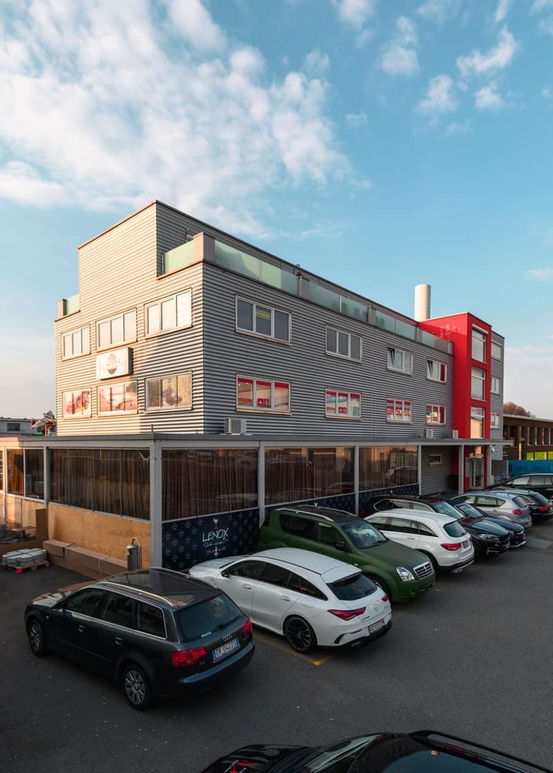 Büro in Feusisberg zu vermieten (1)