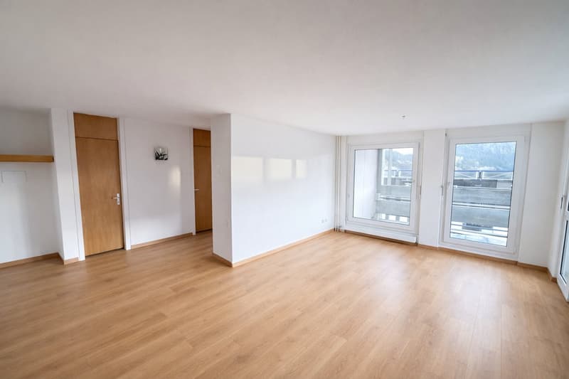 Charmantes 2.5-Zimmer-Wohnung im Herzen von Le Locle (1)