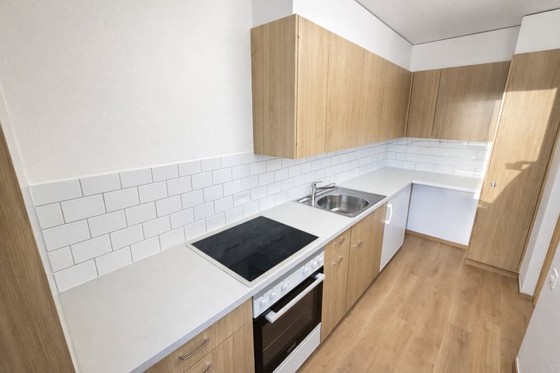Charmantes 2.5-Zimmer-Wohnung im Herzen von Le Locle (4)