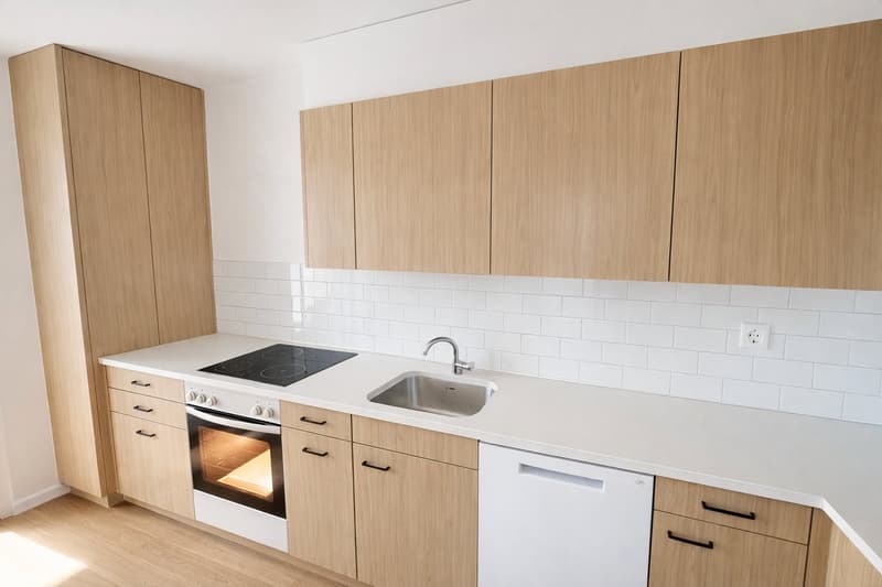 Zweieinhalb-Zimmer-Wohnung im 9. Stock mit Panoramablick in Le Locle (3)