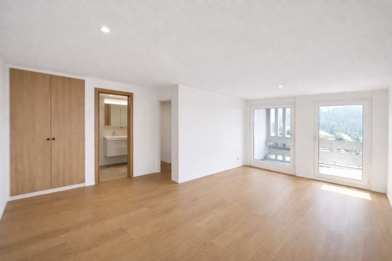 Zweieinhalb-Zimmer-Wohnung im 9. Stock mit Panoramablick in Le Locle (1)