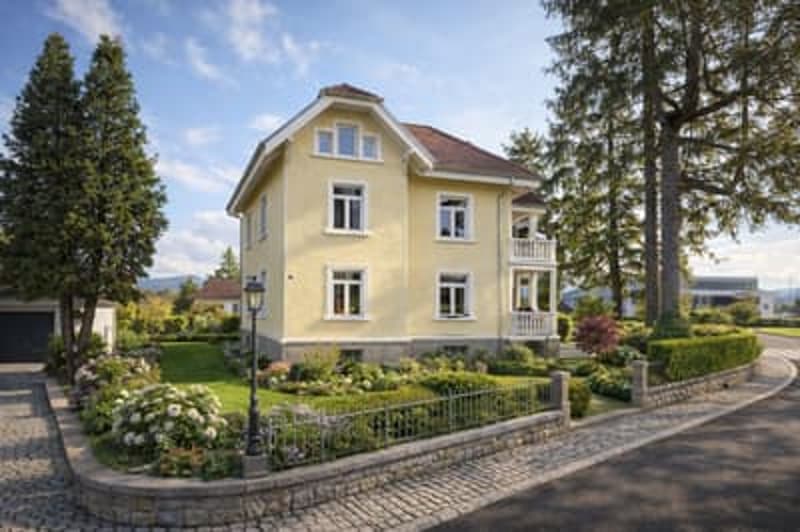 Manor house - bespoke renovation project included – great potential in Delémont (2)