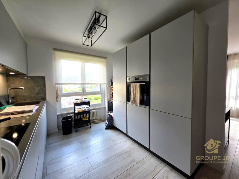 Appartement rénové de 2,5 pièces avec balcon (7)