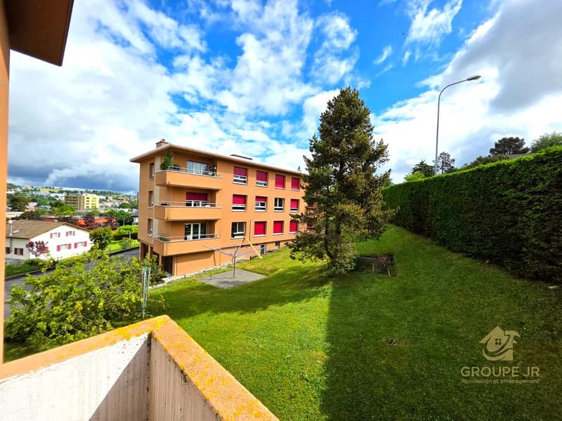 Appartement rénové de 2,5 pièces avec balcon (12)