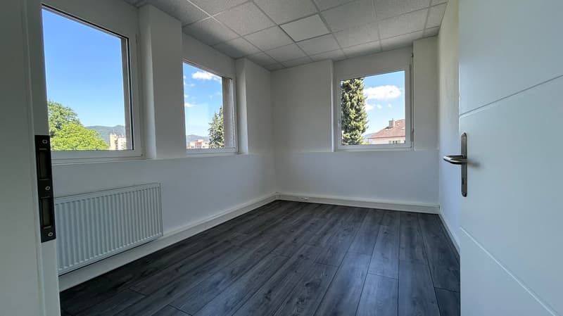 In affitto – Locale commerciale/uffici di circa 75 m² nel centro di Delémont (12)