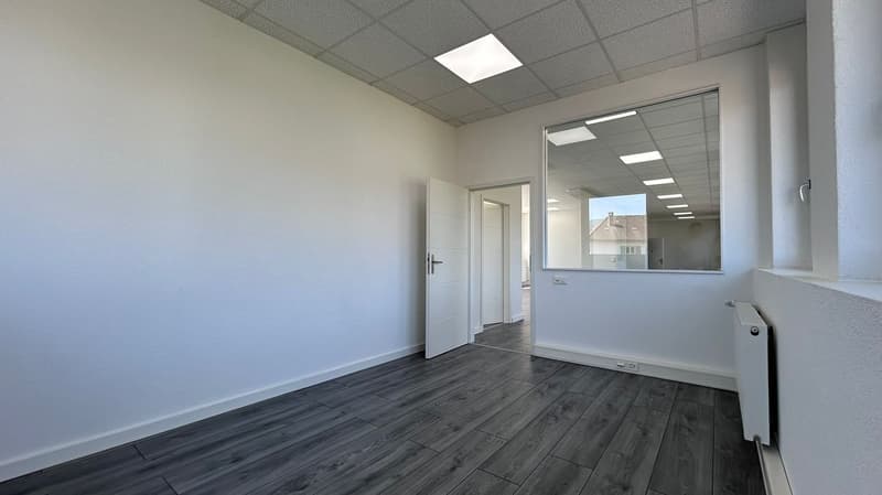 In affitto – Locale commerciale/uffici di circa 75 m² nel centro di Delémont (19)