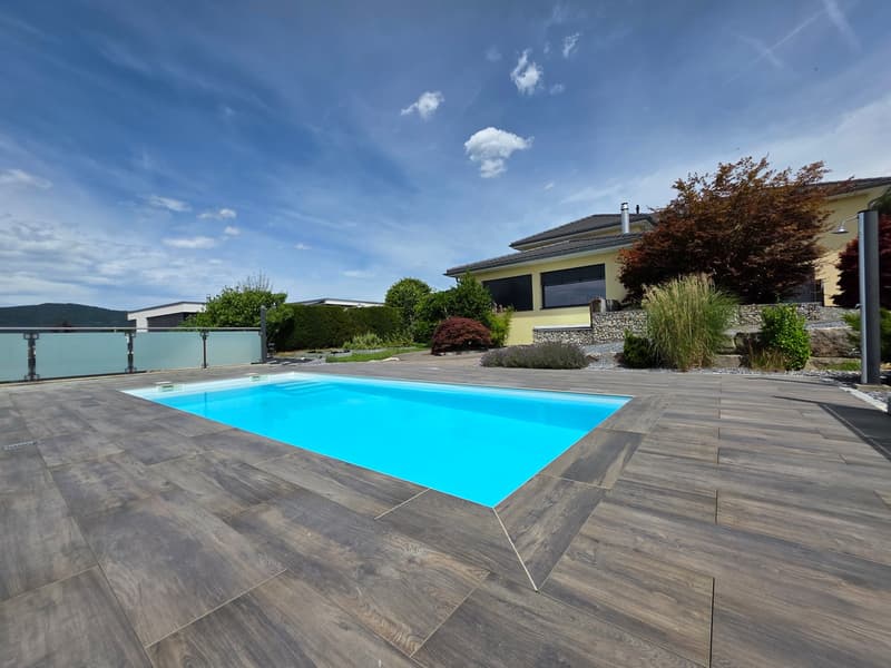Splendid individual villa with 7.5 rooms, wellness area and pool (33)