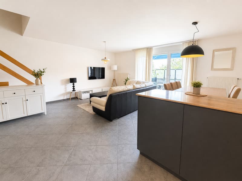 Superbe duplex lumineux de 3,5 pièces idéalement situé (2)