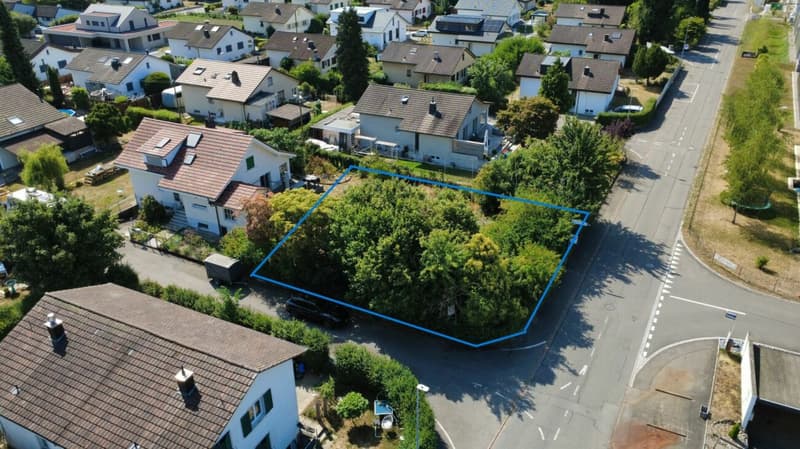 Grundstück des Doppeleinfamilienhauses in Hunzenschwil