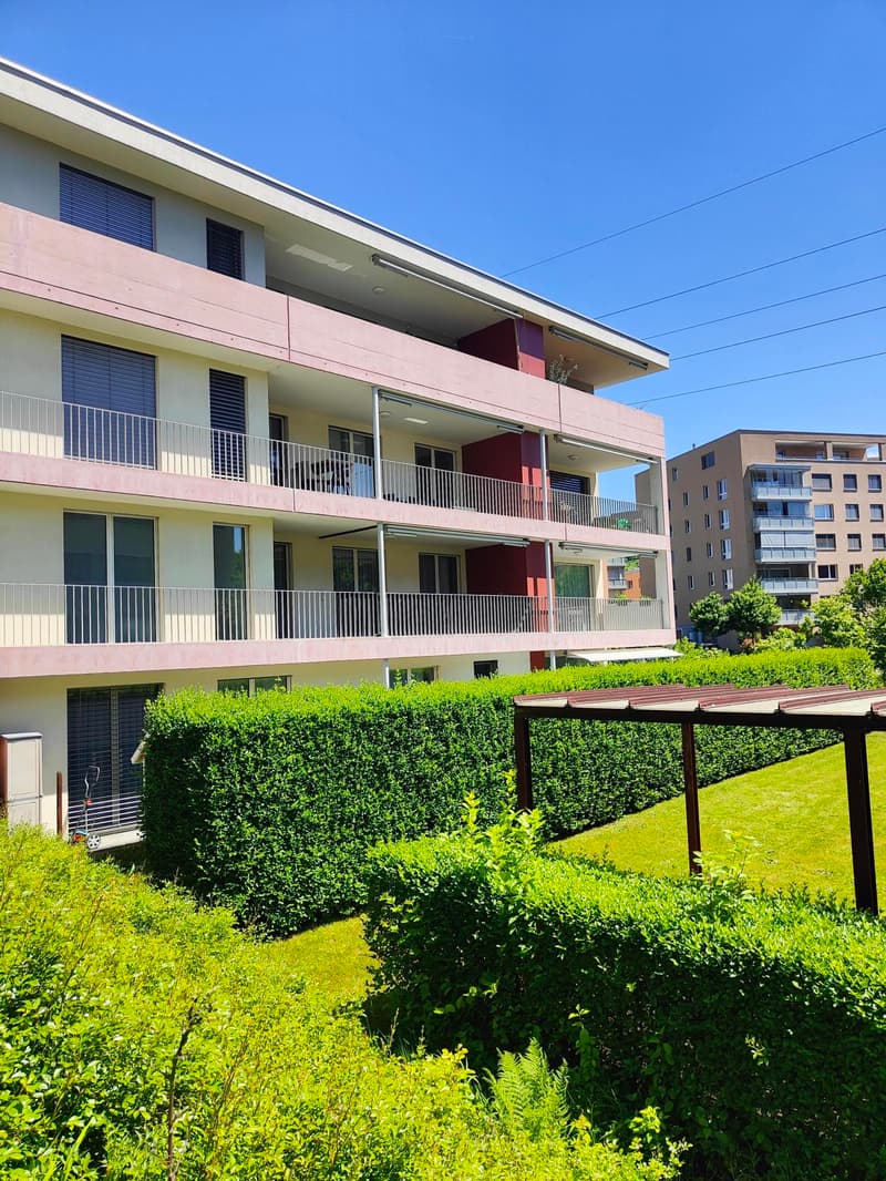 Appartement spacieux 4.5 pièces à louer (1)