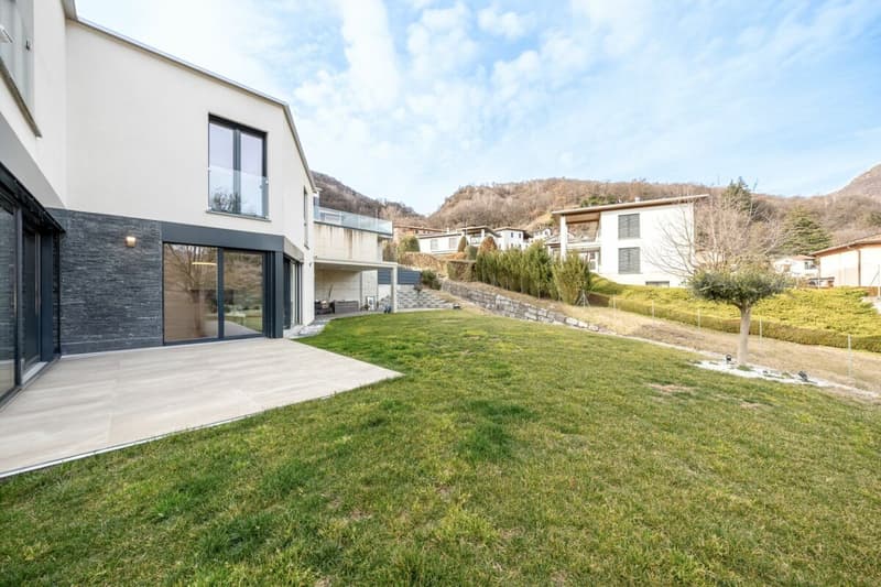 Moderna casa unifamiliare da 6 locali. (12)