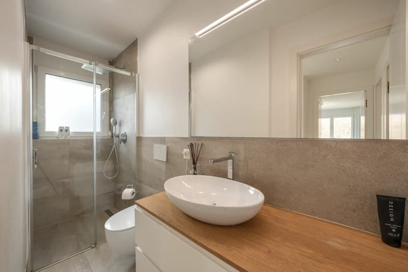 Moderna casa unifamiliare da 6 locali. (10)
