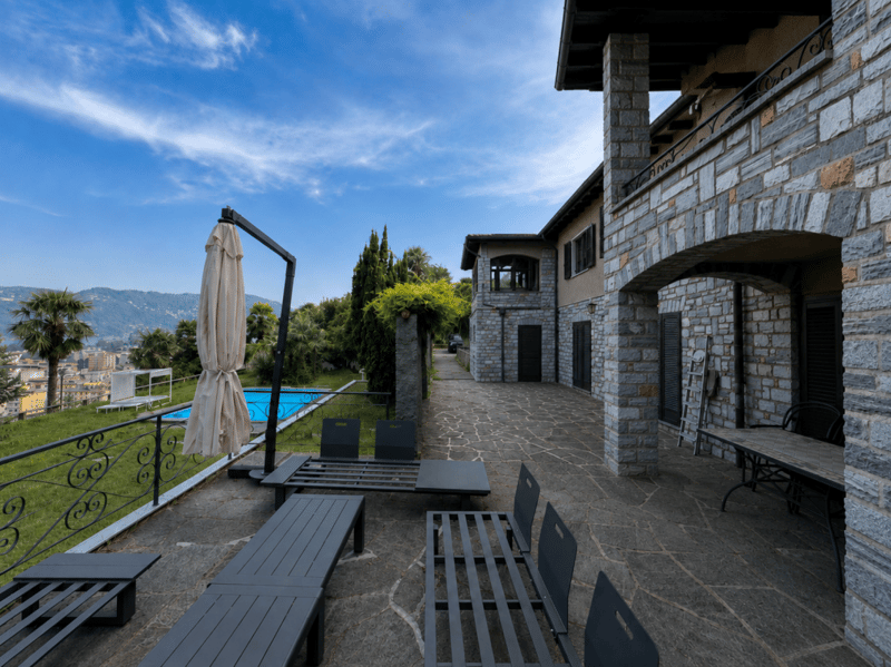 Splendida villa mediterranea con piscina e grande giardino (17)