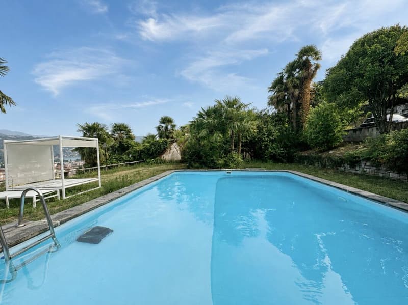 Splendida villa mediterranea con piscina e grande giardino (1)