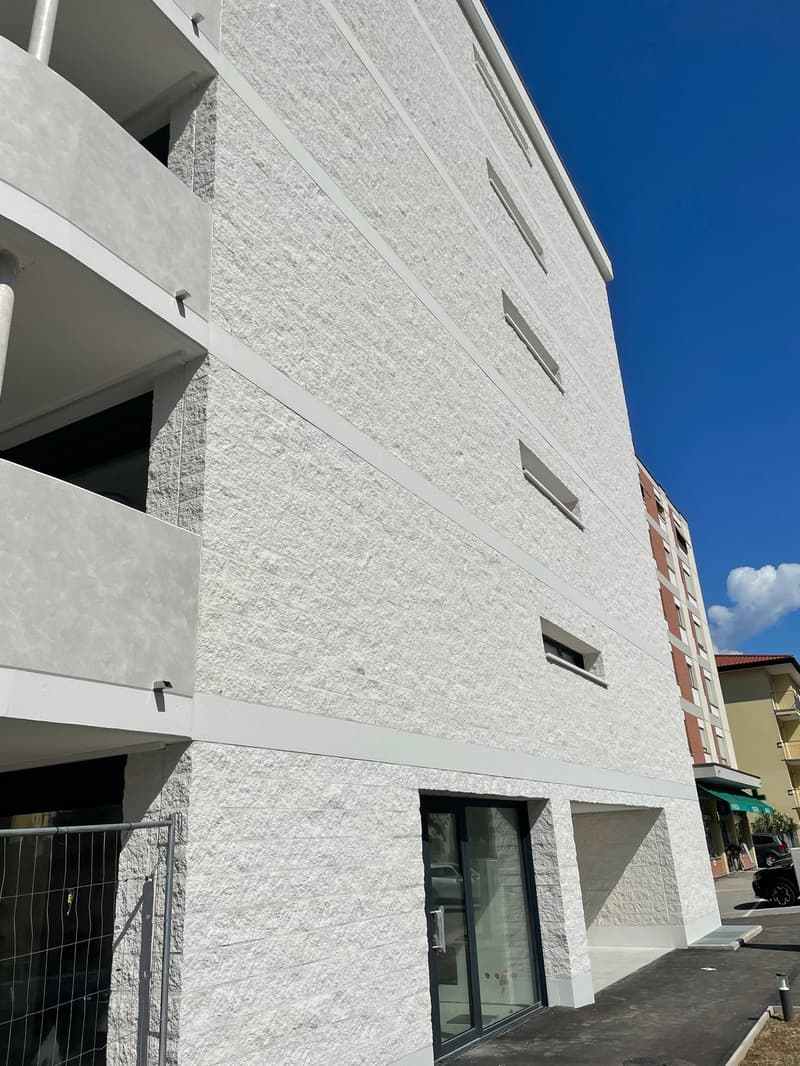Luminoso appartamento di 4,5 locali con balcone a Pregassona – disponibile subito (2)