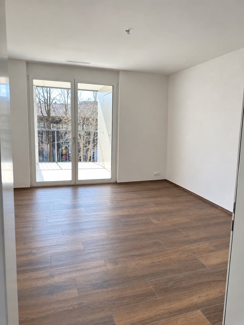 147 m² | 4.5-Zi.-Wohnung im 1. OG | grosszügige Terrasse (10)