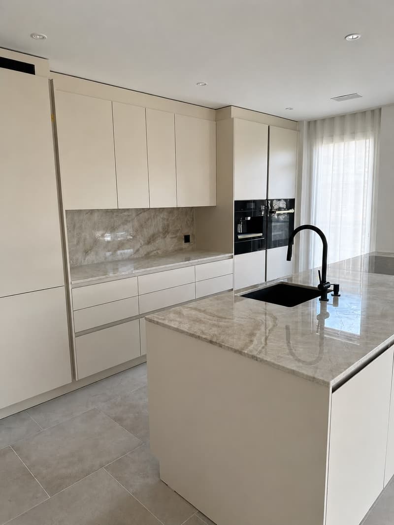 147 m² | 4.5-Zi.-Wohnung im 1. OG | grosszügige Terrasse (5)