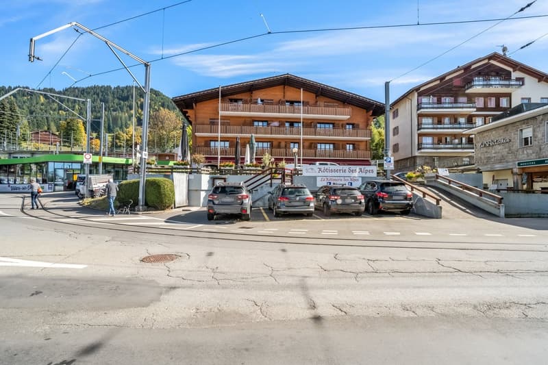 Alpine elegance in the heart of Villars (8)