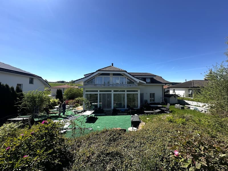 Spacious single-family house with breathtaking views in Herlisberg (2)