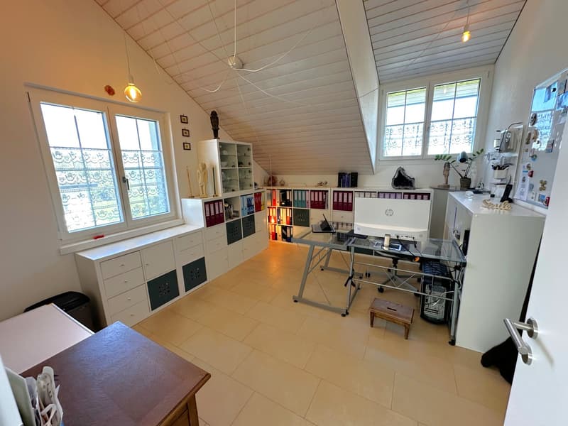Spacious single-family house with breathtaking views in Herlisberg (16)
