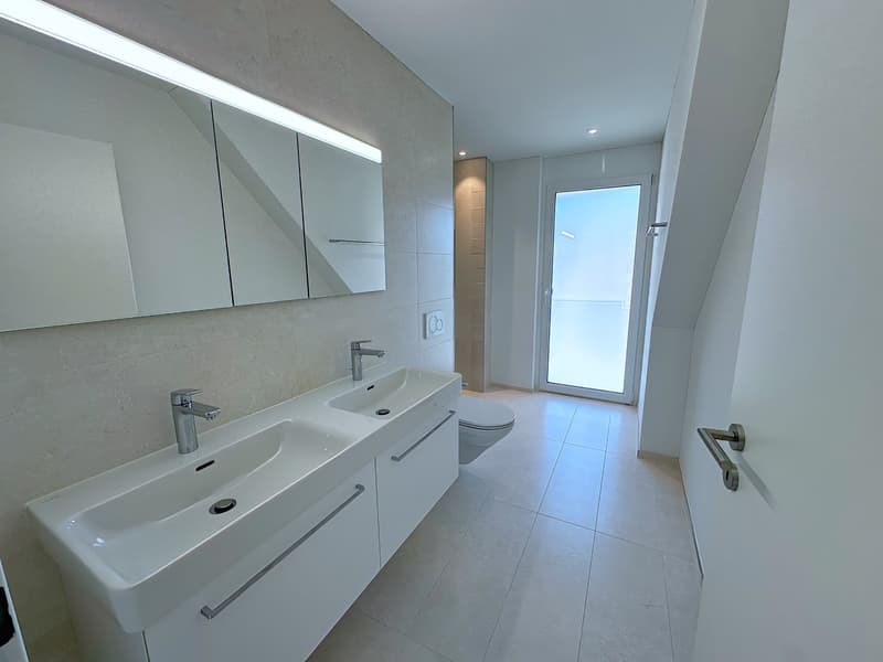Moderne 3.5-Zimmer-Erdgeschosswohnung (4)