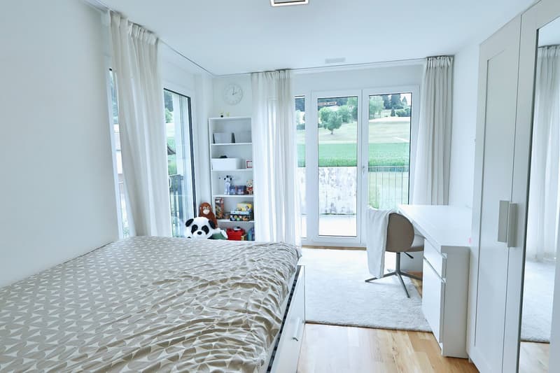 Maison mitoyenne moderne de 6,5 pièces avec jardin de 146 m2 à Waltenschwil (13)