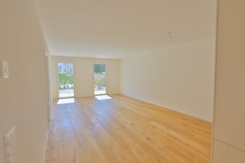 Lichtdurchflutete 2.5 Zimmer-Wohnung im Erdgeschoss sofort verfügbar (3)