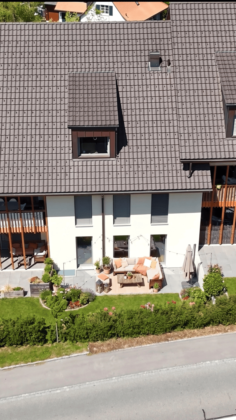 Lichtdurchflutete 2.5 Zimmer-Wohnung im Erdgeschoss sofort verfügbar (1)
