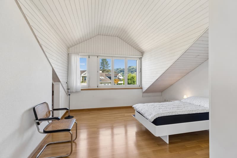 3.5-Zimmer-Dachwohnung mit 18 m² Balkon in Buchrain kaufen (2)