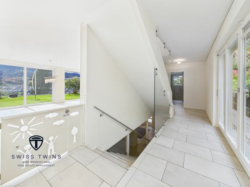 Casa di 5.5 locali con panorama e giardino in affitto a Kriens (2)