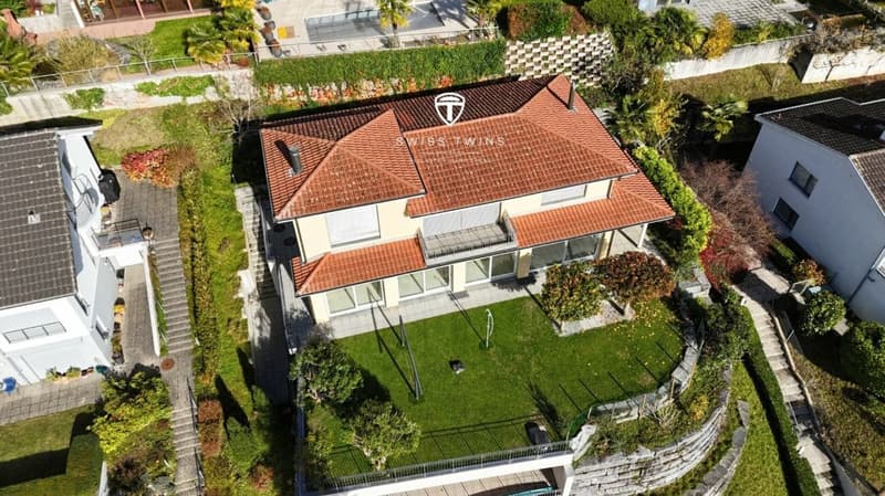 Casa di 5.5 locali con panorama e giardino in affitto a Kriens (12)