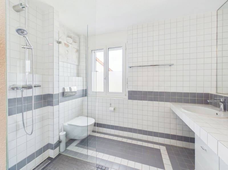 Bright 5.5-room row house with gallery feeling in Ottikon near Kemptthal (6)