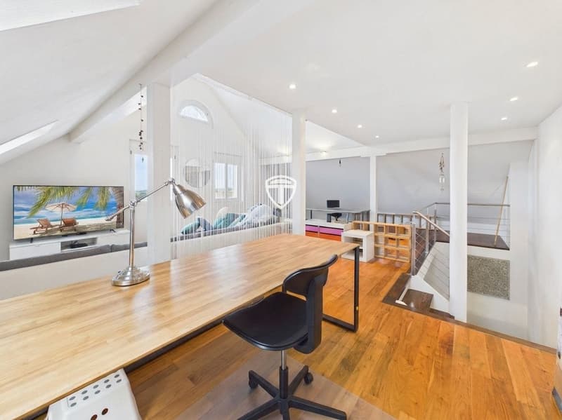 Bright 5.5-room row house with gallery feeling in Ottikon near Kemptthal (3)