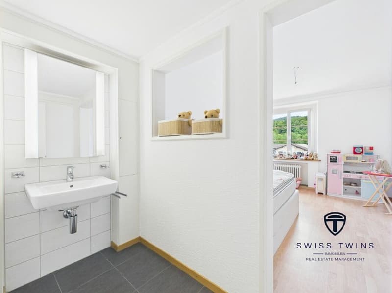 Grosszügige 6.5-Zi.-Wohnung mit Weitsicht in Schüpfheim zur Miete (6)