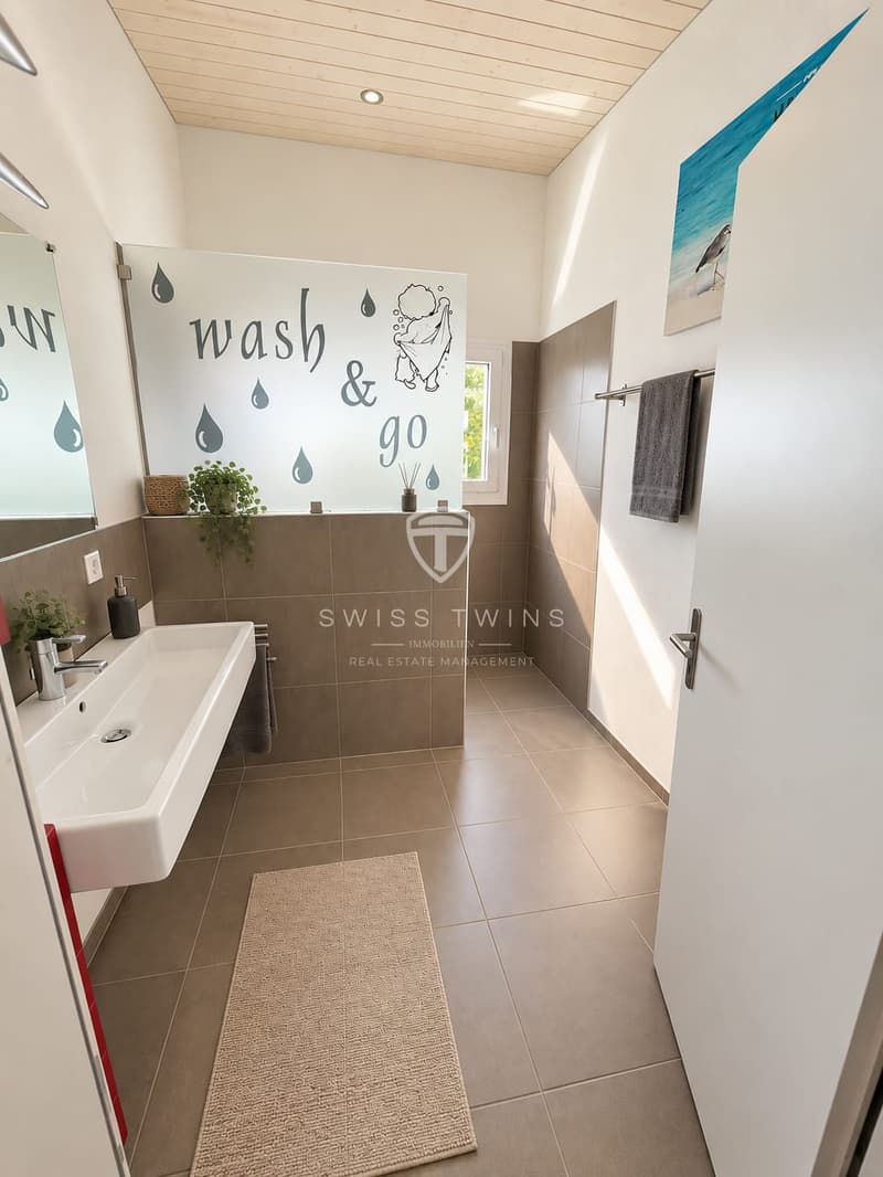 Modernes 6.5-Zimmer-Einfamilienhaus mit Wellnessoase in Emmenbrücke (8)