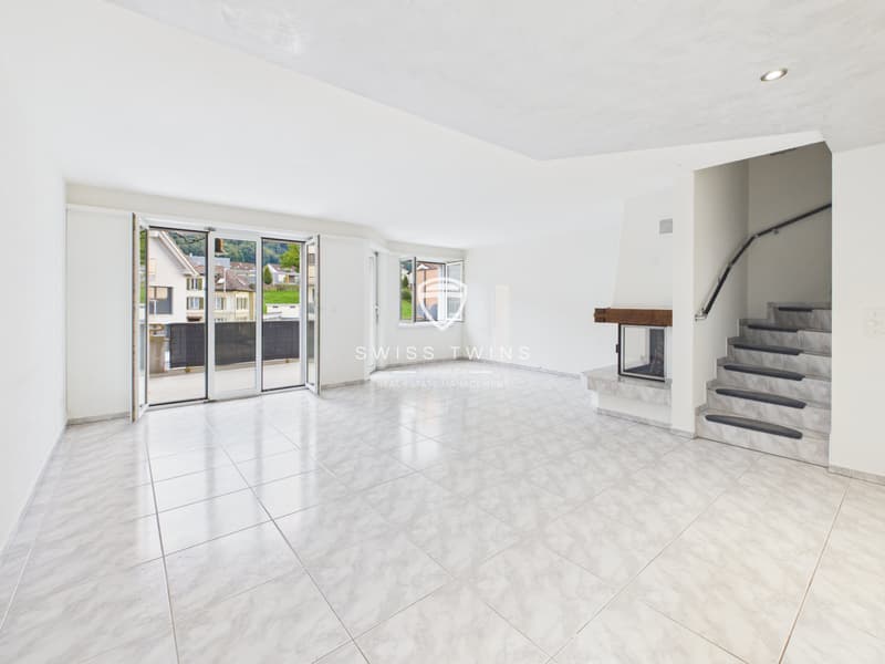 5,5-Zimmer-Maisonette mit Cheminée in Schübelbach mieten (2)