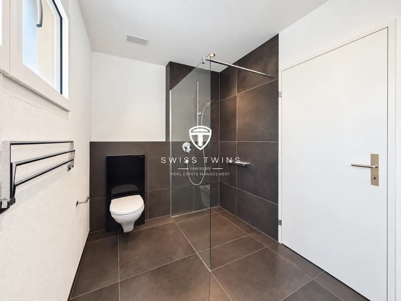 Exklusive 6½-Zimmer-Wohnung mit 203 m² Wohnfläche und grosser Terrasse in Bolligen (9)