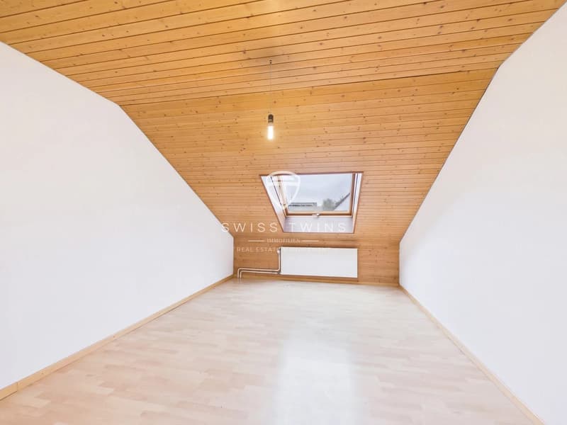 Helle 2.5-Zimmer-Dachwohnung in Zürich, frisch renoviert (4)
