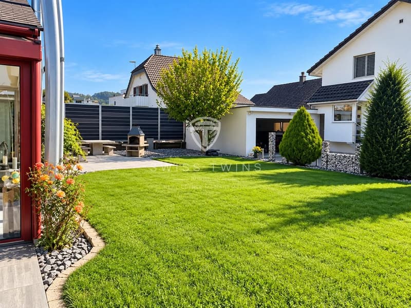 5-Zimmer-Einfamilienhaus mit sonnigem Garten, Cheminée und 4 Parkplätzen in Kleindöttingen (10)